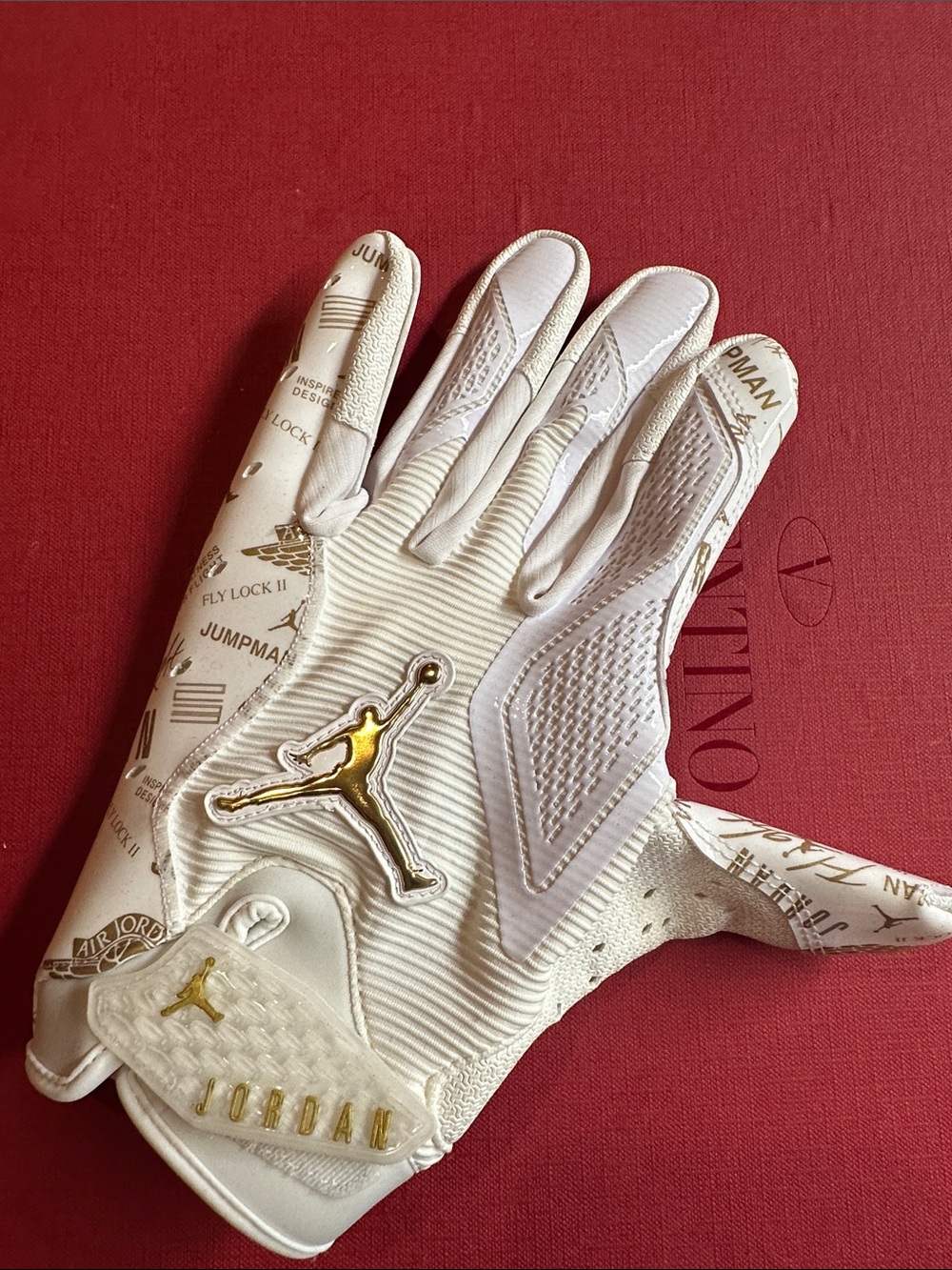 Jordan Men’s Boys L White and Gold Football receiver Glove Left hand Fly Lock2.0